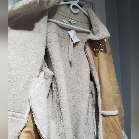 MOON RIVER- FAUX LEATHER JACKET - Picture 3 of 3